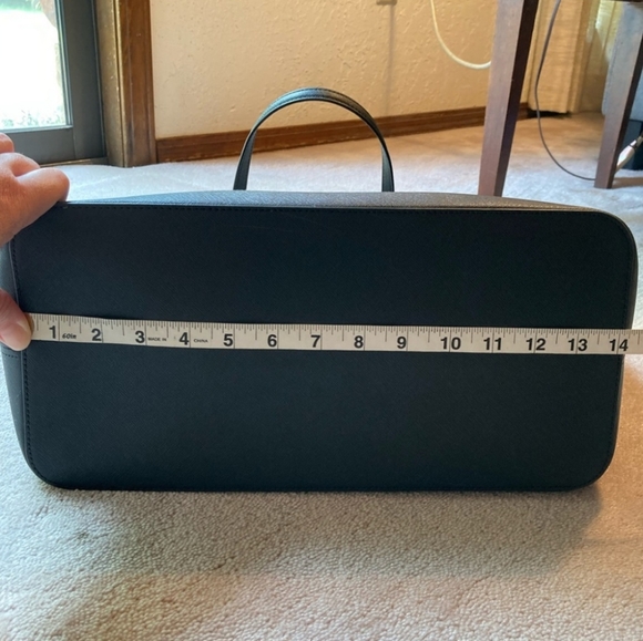 Michael Kors Large Tote - Picture 6 of 6